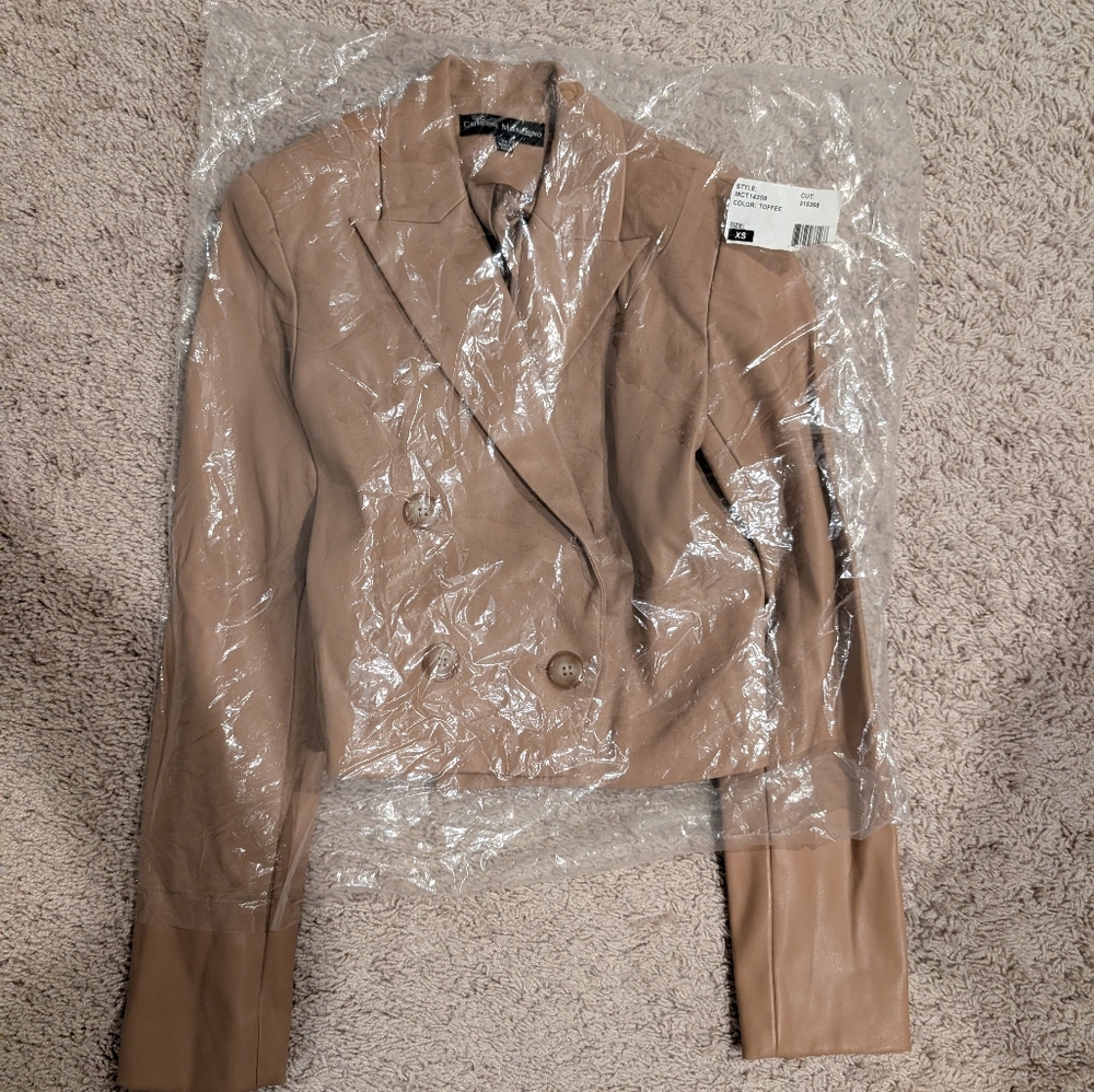NEW Catherine Malandrino Faux Leather Cropped Blazer Jacket Size XS Toffee Tan - Picture 4 of 10